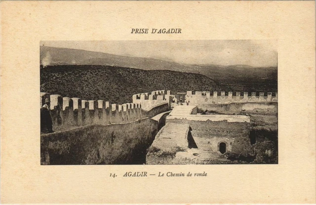 CPA AK Militaire AGADIR Le Chemin de ronde MAROC (23953)