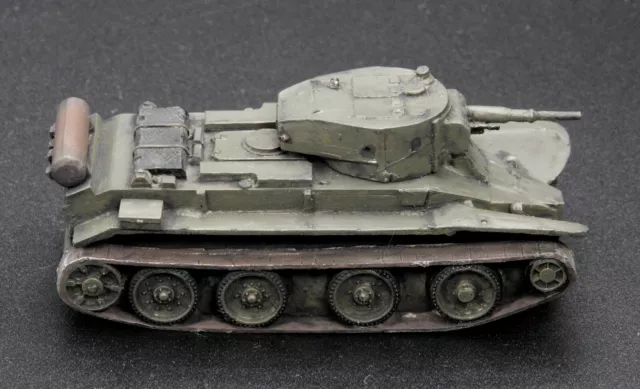 1/72 BT-5 leichter Tank - Harz - gebaut und lackiert