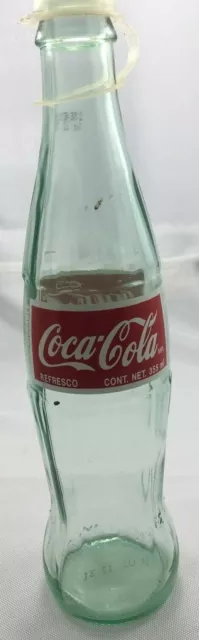 Coca Cola Bottle, Made in Mexico, details in Spanish w/ Drink Saver Top Vintage