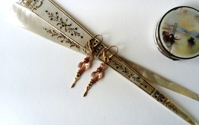 Boucles D'oreilles Vintage Art Déco - Cristal Sur Laiton Doré, Pendantes, Occasion