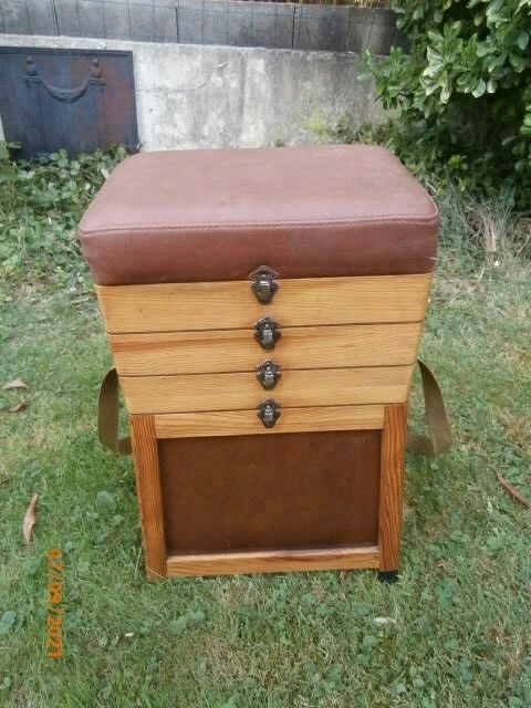 Panier De Pêche Vintage En Osier - Années 1950 - Siège Intégré - UK