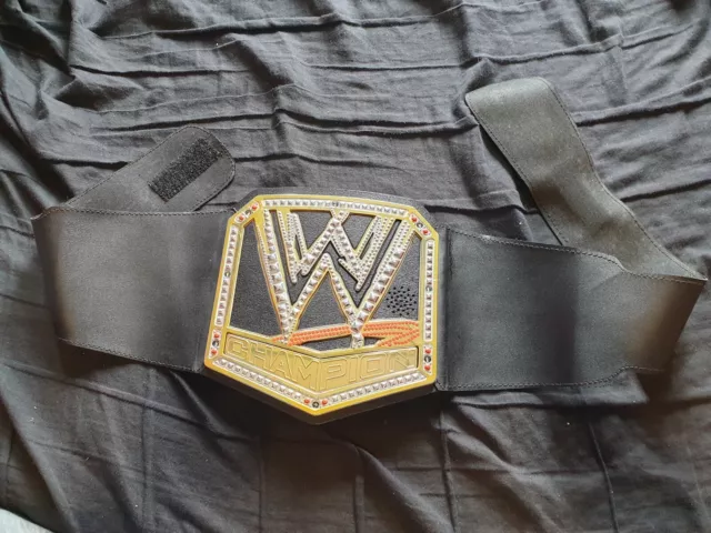 WWE WORLD HEAVYWEIGHT TITLE with Sounds and Lights Mattel Childrens Belt 2013