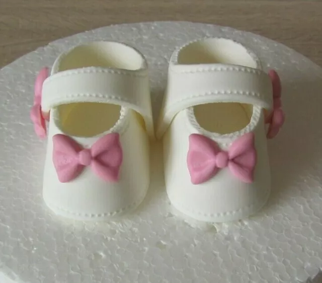 Babyschuhe Fondant Taufe Geburt Geburtstag Tortendeko Tortenaufleger Zuckerfigur