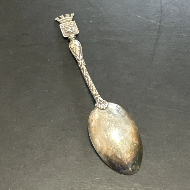 Ancienne Cuillère En Argent Massif - Motif Joueur De Pipeau - Pièce De Collection