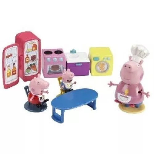 Character Options Peppa Pig Kitchen Playset 11 piece with Grandma, Peppa & Georg