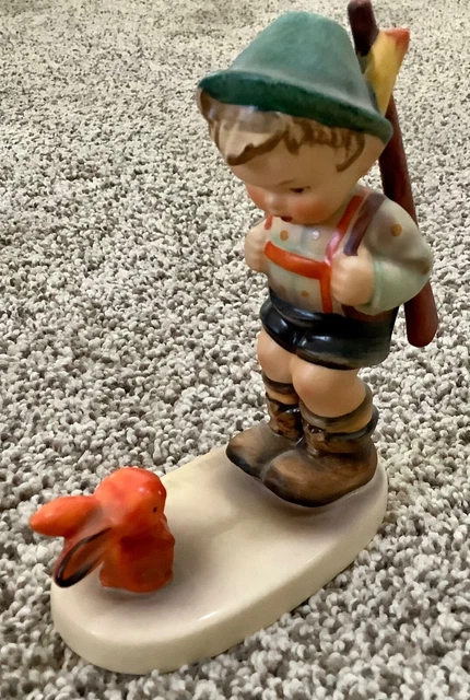 HUMMEL GOEBEL "SENSITIVE HUNTER" FIGURINE - Vintage