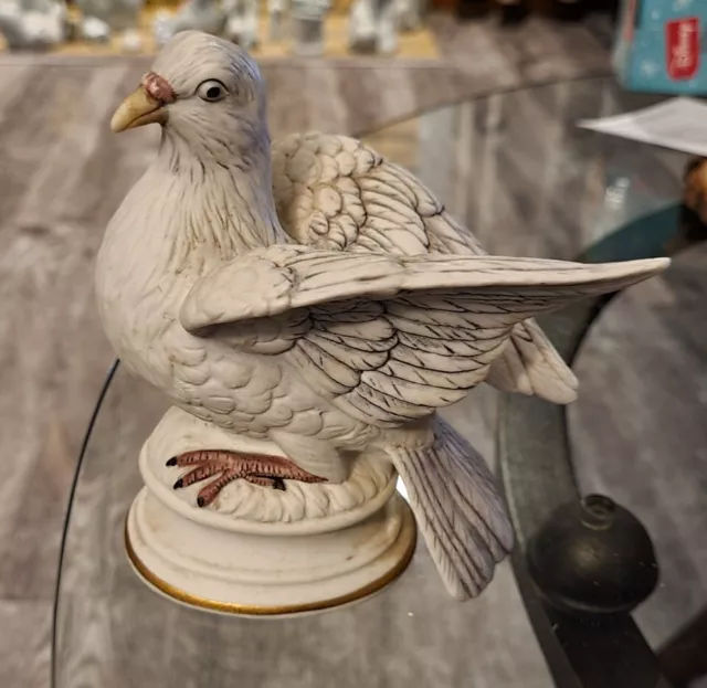BIRD (DOVE) FIGURINE. Vintage Enesco White Ceramic Bisque Dove Bird Figurine