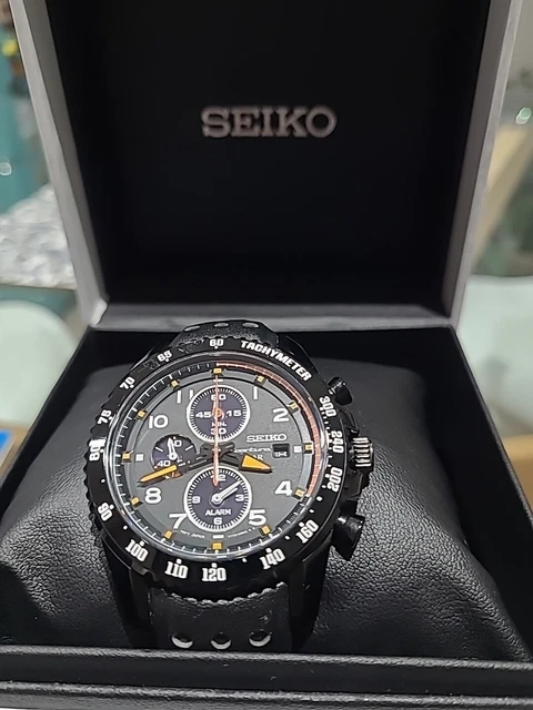Montre Seiko V172-0AG0 Homme Chronographe - Cadran Bleu/noir - Neuf Sans étiquette