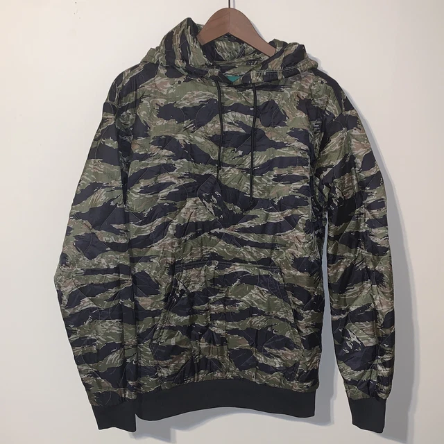 Black Rifle Coffee Company Camo Woobie Poncho Liner Hoodie Men's Size Small