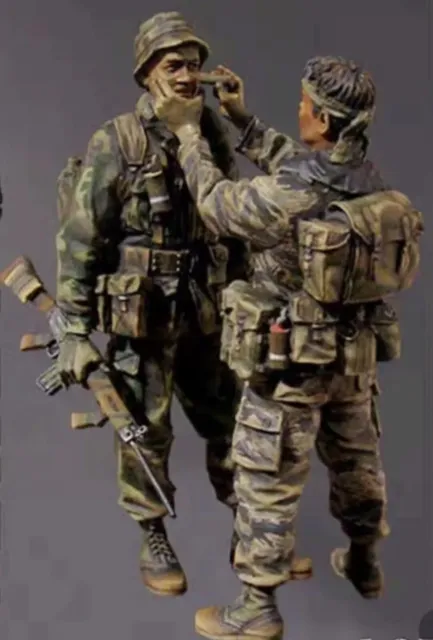 1:35 resin figures model kit Vietnam war AU Soldiers 2 man Unassembled Unpainted