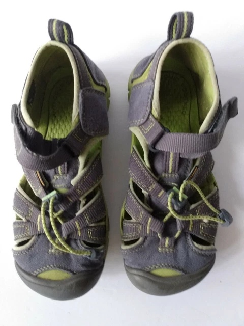 Keen Newport H2 Water Sandals Boys Camping Hiking Preowned SIZE 2