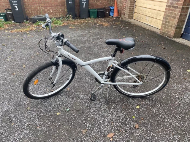 Ladies/girls Bike B’Twin Rockrider 300 Used