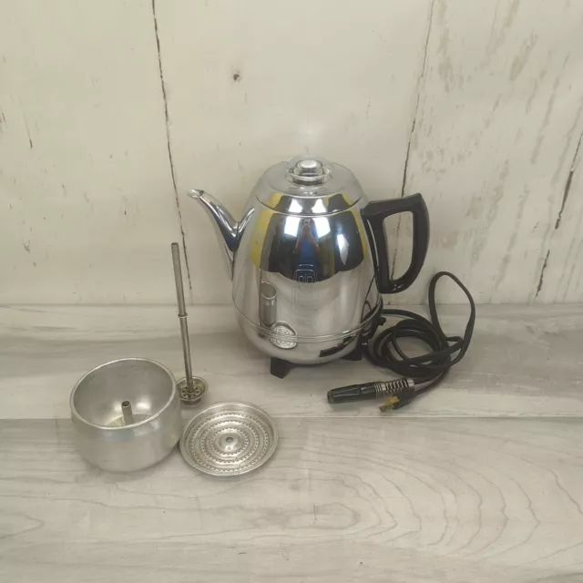 https://www.picclickimg.com/WfIAAOSwKthlJT7j/1950s-General-Electric-GE-Coffee-Percolator-Pot-Belly.webp