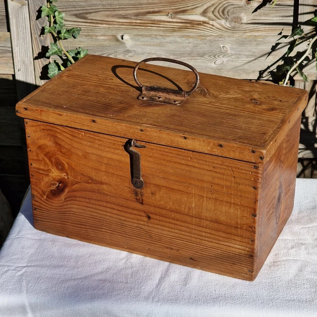 Petite malle de poupée ancienne bois tissu • EUR 90,00