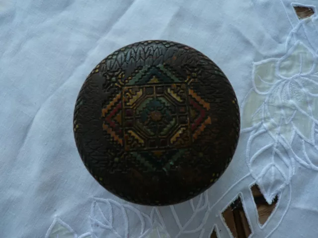 Alte antike Dose aus Holz Handarbeit Schnitzarbeit Döschen klein Handwerk 2