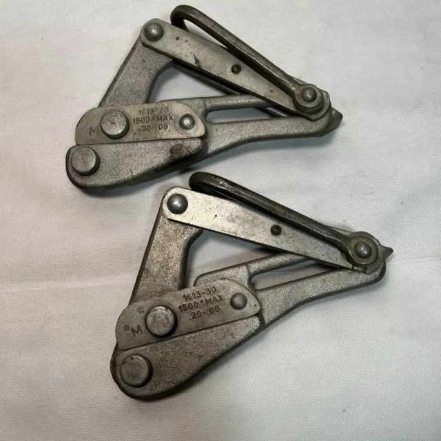 Pair of Klein Tools 1613-30 Wire Cable Puller Tool 1500 lb Chicago Grip