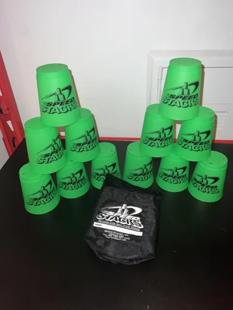 Speed Stacks Competition Stacking Cups WSSA Green w/ Carry Bag Set of 12