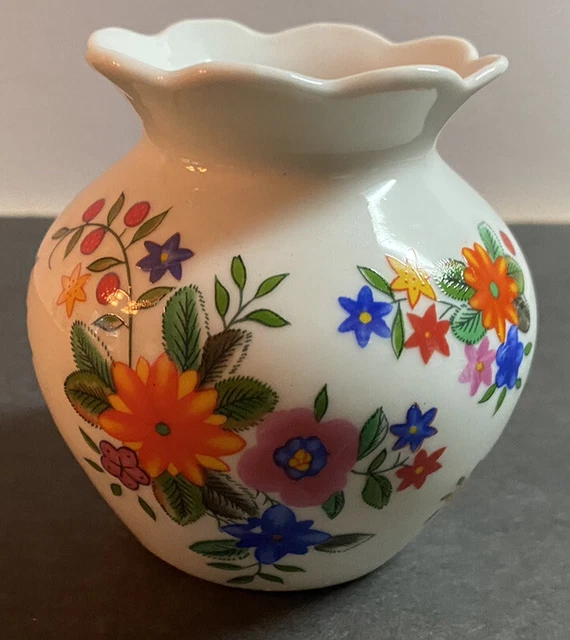 Small White Porcelain Vase w/Multicolored Flowers 3.5" Tall Wedding Tea Party
