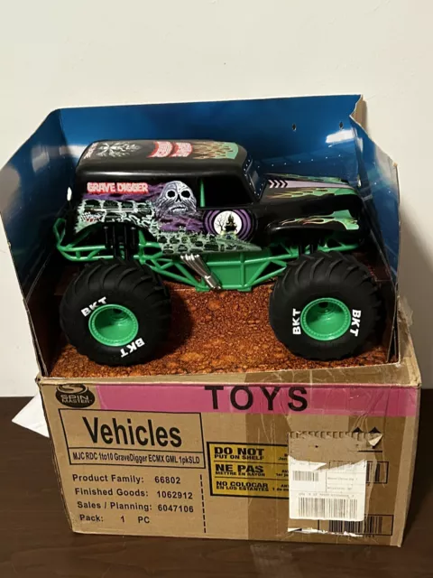 Spin Master GRAVE DIGGER  All-Terrain R/C 1:6 Scale Monster Truck