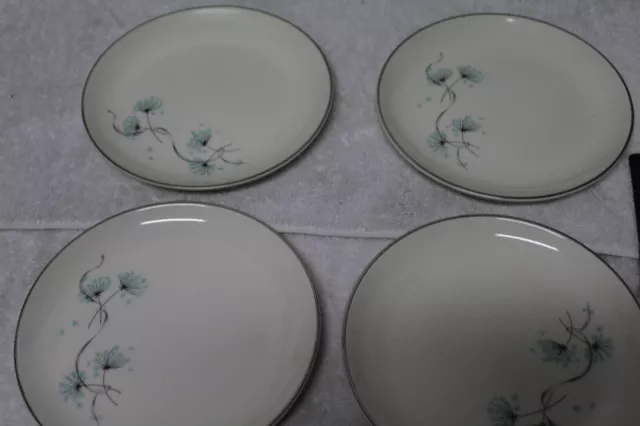 4 Taylor Smith Taylor/Blue Lace Dandelion Salad Dessert Plates Approx 6 3/4"