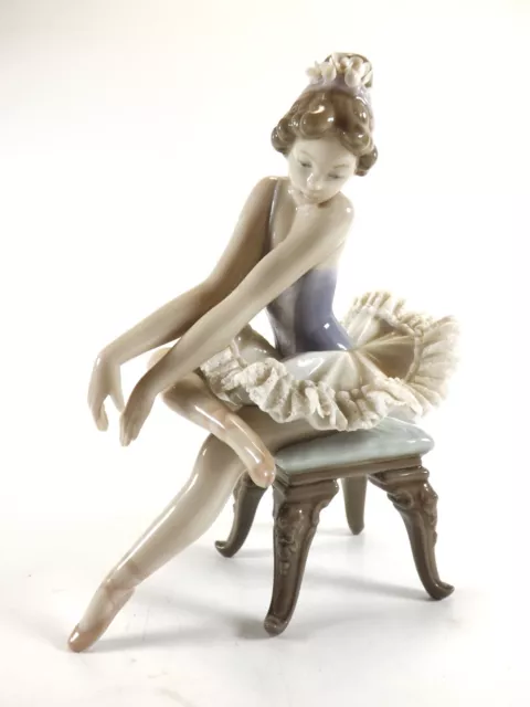 Lladro Figurine Item Number 5498 "Opening Night " Ref 1321/8