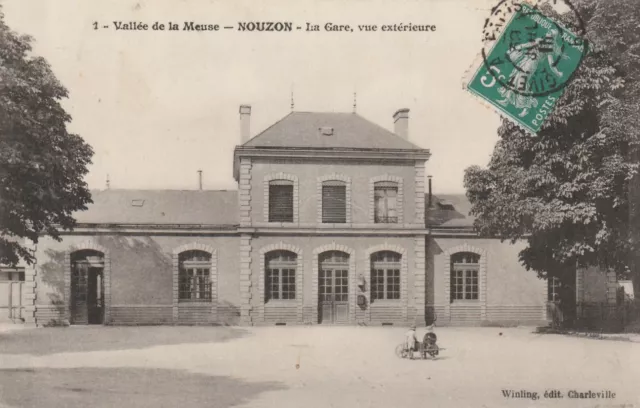 CPA 08 NOUZON La Gare vue Extérieure Vallée  de la Meuse