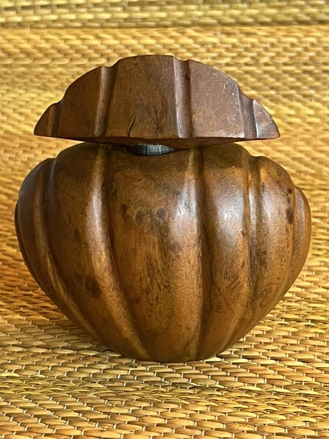 Vintage Hawaiian Wooden Perfume Bottle, Handcarved  "Clam" Aloha,Tiki,Hula, Surf