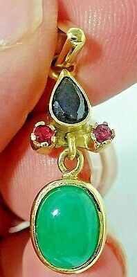 18 cts gold pendant with natural colombian emerald, 2 rubis 1 sapphire