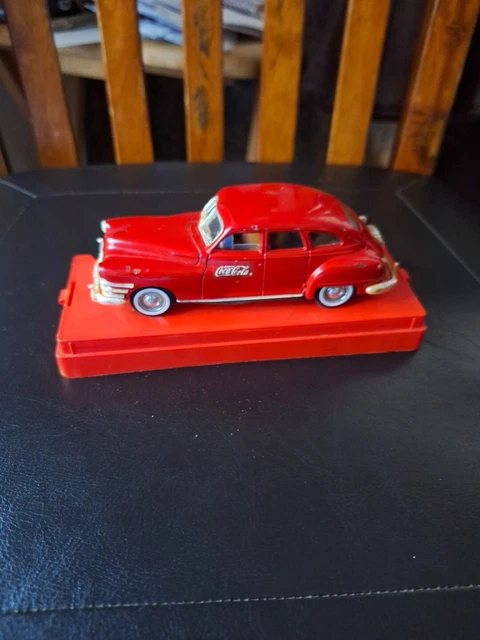 SOLIDO CHRYSLER WINDSOR Rouge série Coca-Cola échelle 1