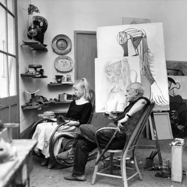 LOT de 2 photographies, "Picasso et Marc Chagall" / "Picasso et  Sylvette David"