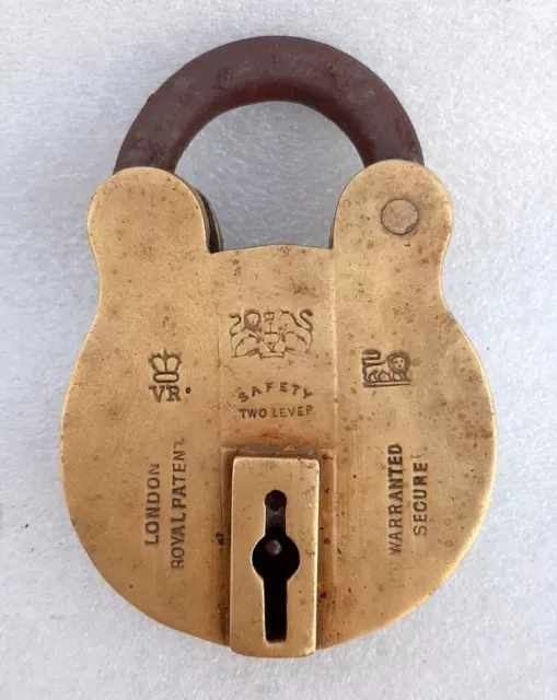 Vintage Old Rare Solid Brass V.R. Crown Lion Mark Royal Patent Padlock London 3