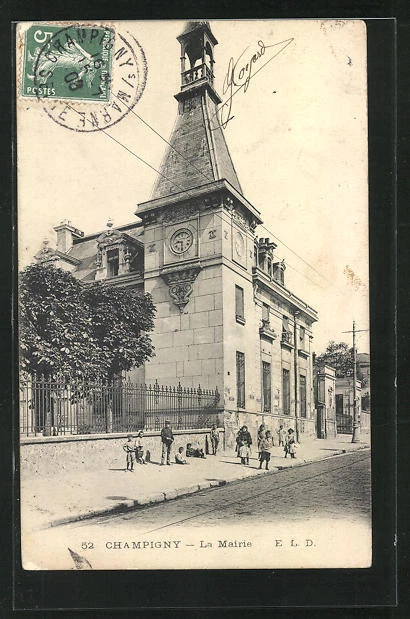 CPA Champigny, La Mairie, des enfants 1908