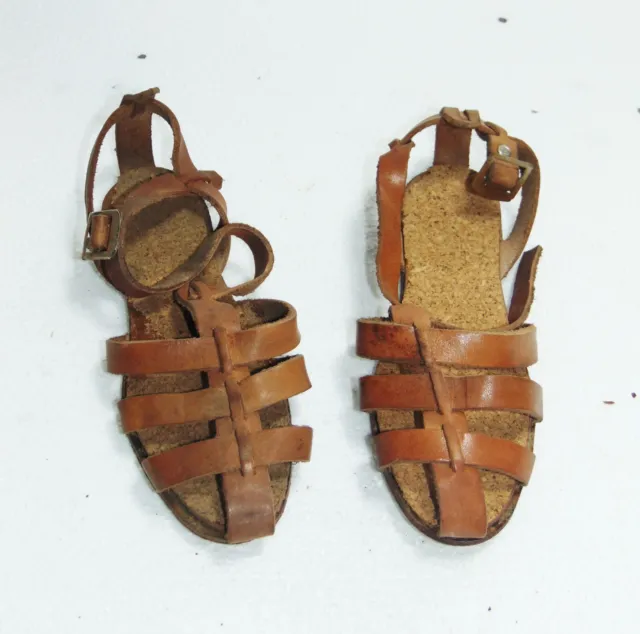 Ancienne Paire De Sandalettes Sandales Samara Cuir Brun Clair Enfant Années 50