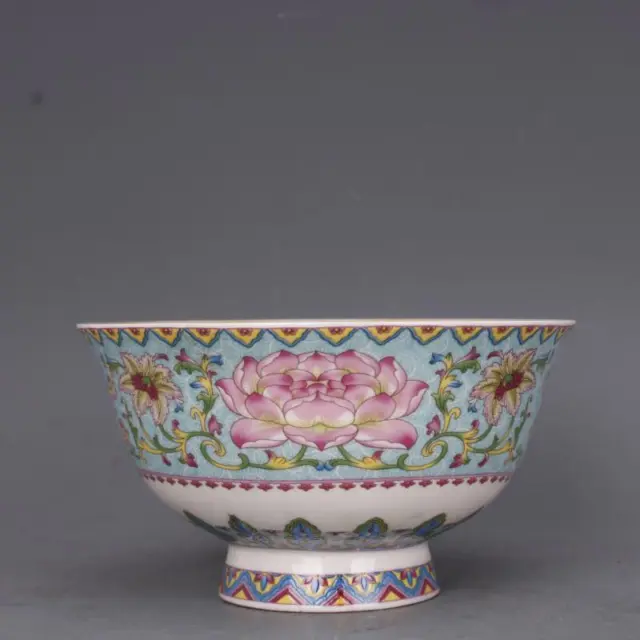 Chinese Qing Qianlong Famille Rose Porcelain Green Glaze Lotus Design Bowl 4.8"A