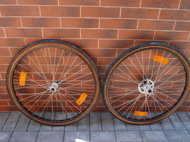 28 pouces roue avant vélo A319 avec Shimano Deore XT Disc noir