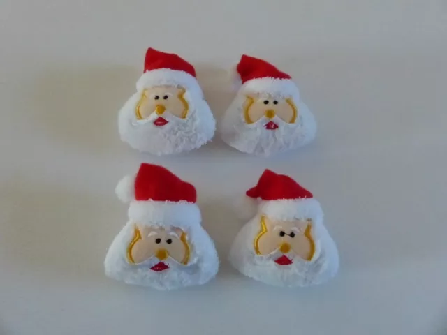 Lot de Quatre Petites Têtes Père Noël Décoratifs en Tissu