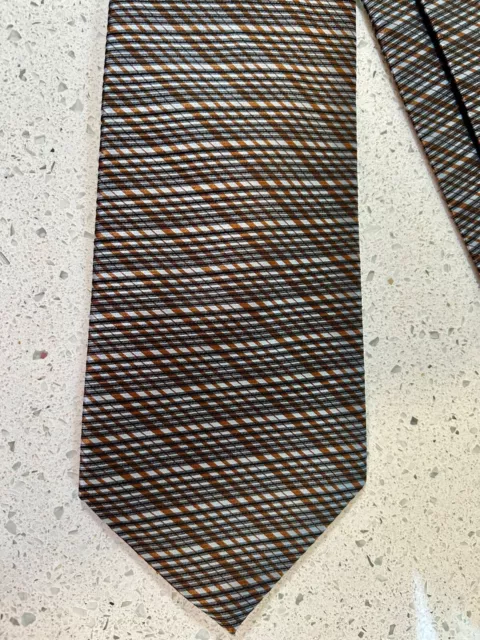CALVIN KLEIN 100% Silk Mens Necktie - Very Nice Quality Made & Thick Neck Tie