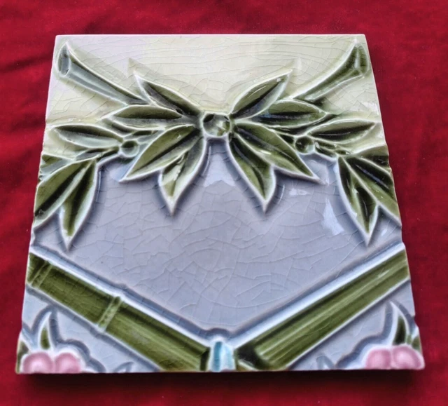 1 Piece Old Art Deco Flower Design Embossed Majolica Ceramic Tiles England 0386 3