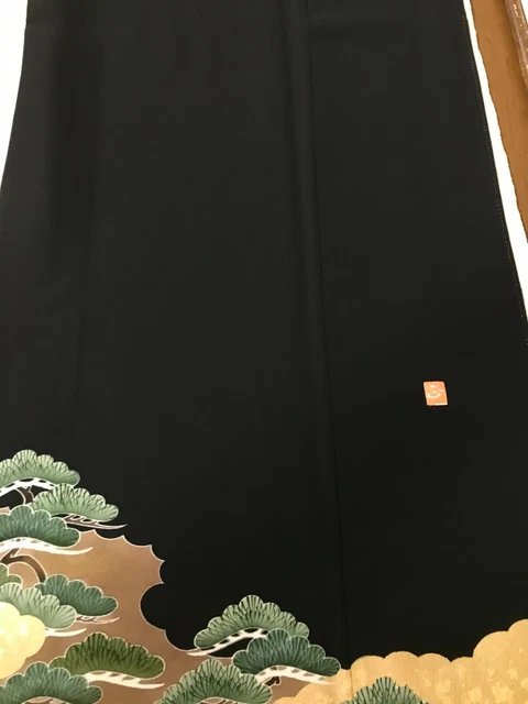 @@ Japanese kimono silk fabric/ tomesode black/ pine trees, Tachibana, gold L70 5