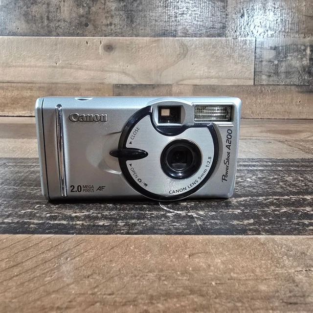 Compact Cameras Canon Powershot A200 Canon PowerShot A2400 IS