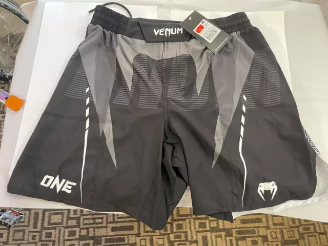 Venum One FC 3.0 Fightshorts Fight  Shorts -  Black/White L