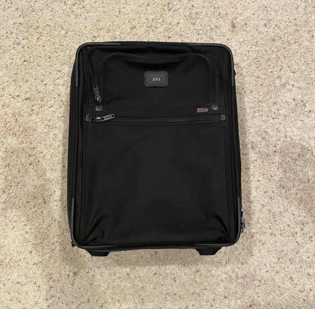 Tumi Alpha Continental Carry-On Expandable Black 22021DH Luggage Suitcase 21"