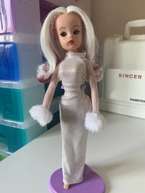 Vintage reroot Sindy doll In Barbie Glam Outfit