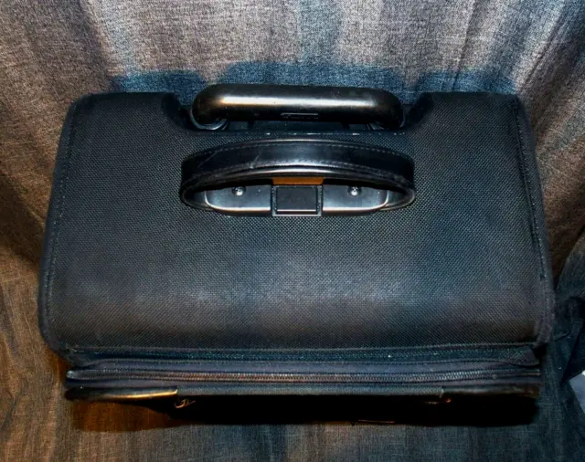 Tumi Black Ballistic Nylon 22” Wheeled Suitcase Carry-On - 2243D4 2