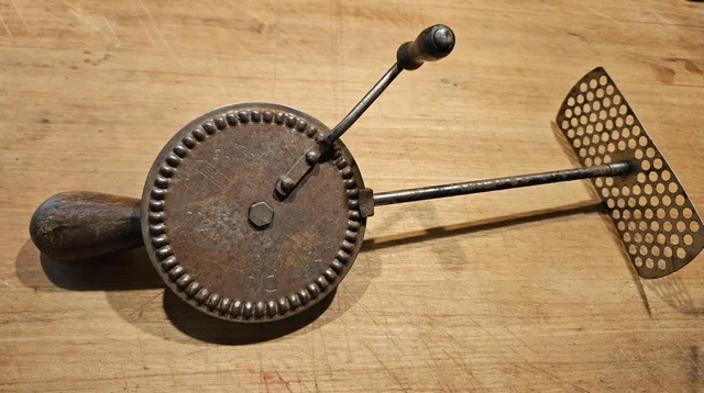 Antique Primitive Egg Beater 19Th C Paddle Blade Whip Mechanical Works Unusual