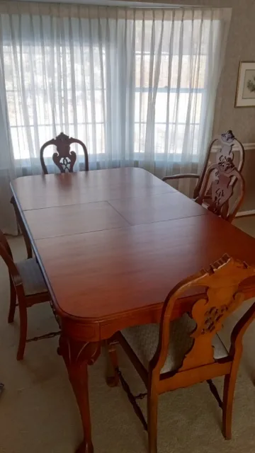 1920's Queen Anne Dining Set.Dining Table(refinished) ,6 Chairs (2  arm),...