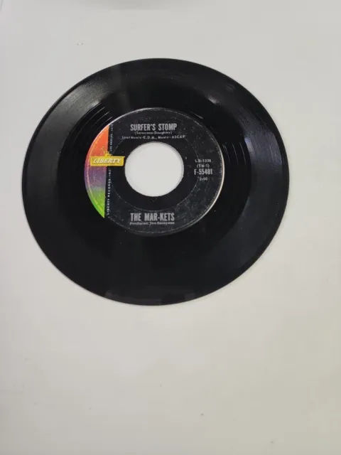 The Mar-kets - Surfers Stomp - Liberty (45RPM 7”)(RC315)