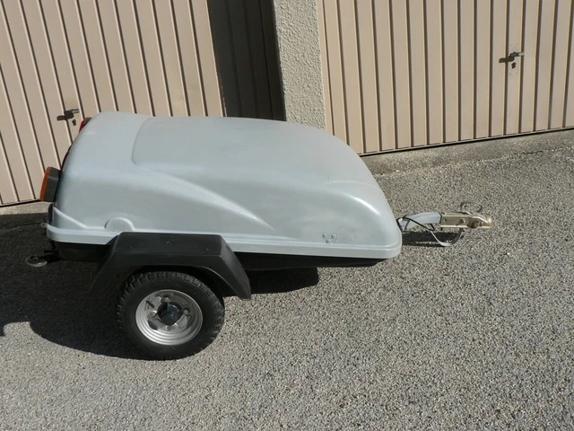 petite remorque bagagère pour voiture , moto,  quad