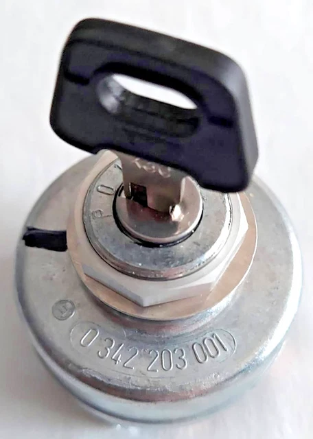 Bosch Zündschalter / Lichtschalter Mercedes 403 404 406 413 416 421 4, 59,90 Bosch Zündschalter / Lichtschalter Mercedes 403 404 406 413 416 421 4, 59,90