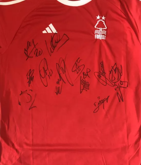 Nottingham Forest 23/24 Squad Signed Shirt Yates, Hudson-Odoi, Tavares 3